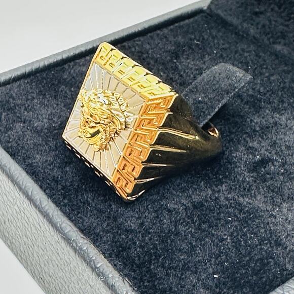 NIB Versace Medusa Head Square Ring 21 US 9.5 Gold Silver Tone Bicolor - Picture 5 of 14